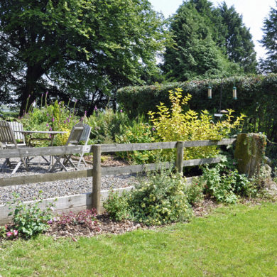 Manor Bedw Holiday Cottage garden near Narberth Pembrokeshire